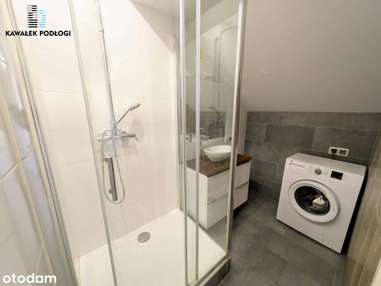 Klimatyczne poddasze w Śródmieściu z parkingiem-8