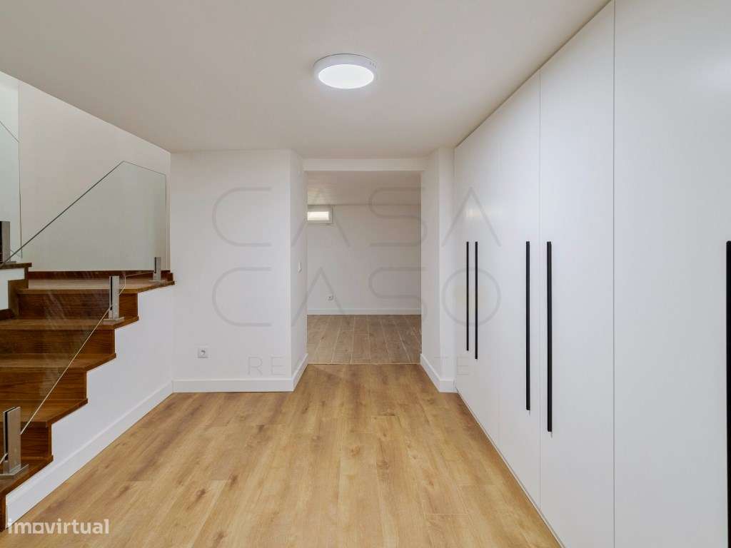 NOVO - Moradia de T4+2 no Bairro da Conceição-31