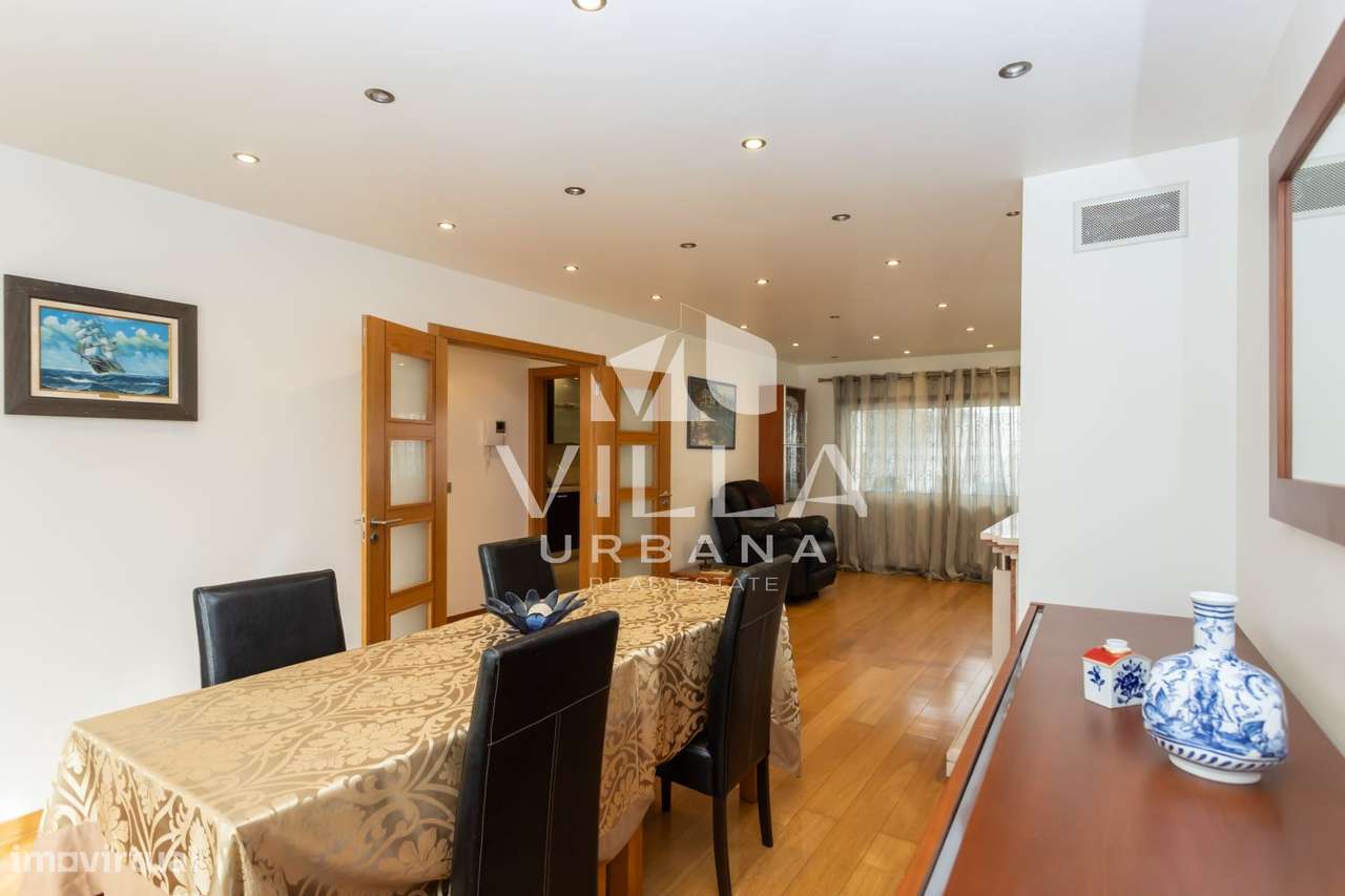 Moradia T3 +1 com Garagem localizada numa zona tranquila em Belverde-23