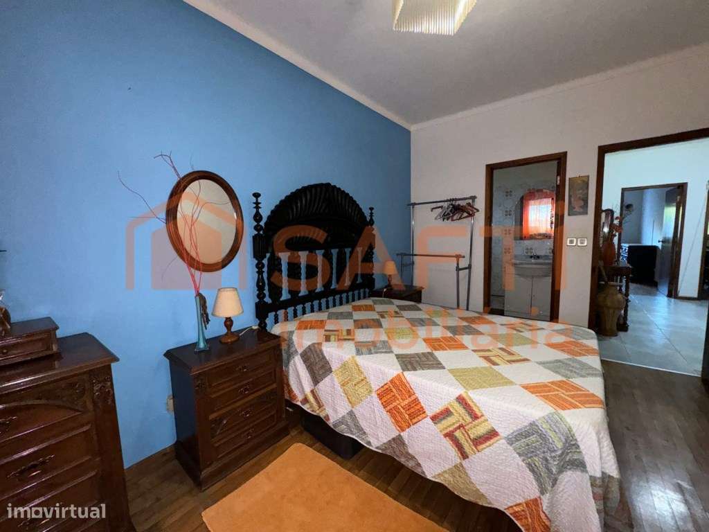 Apartamento T3, em pleno centro da Vila Monção - Grande imagem: 2/10