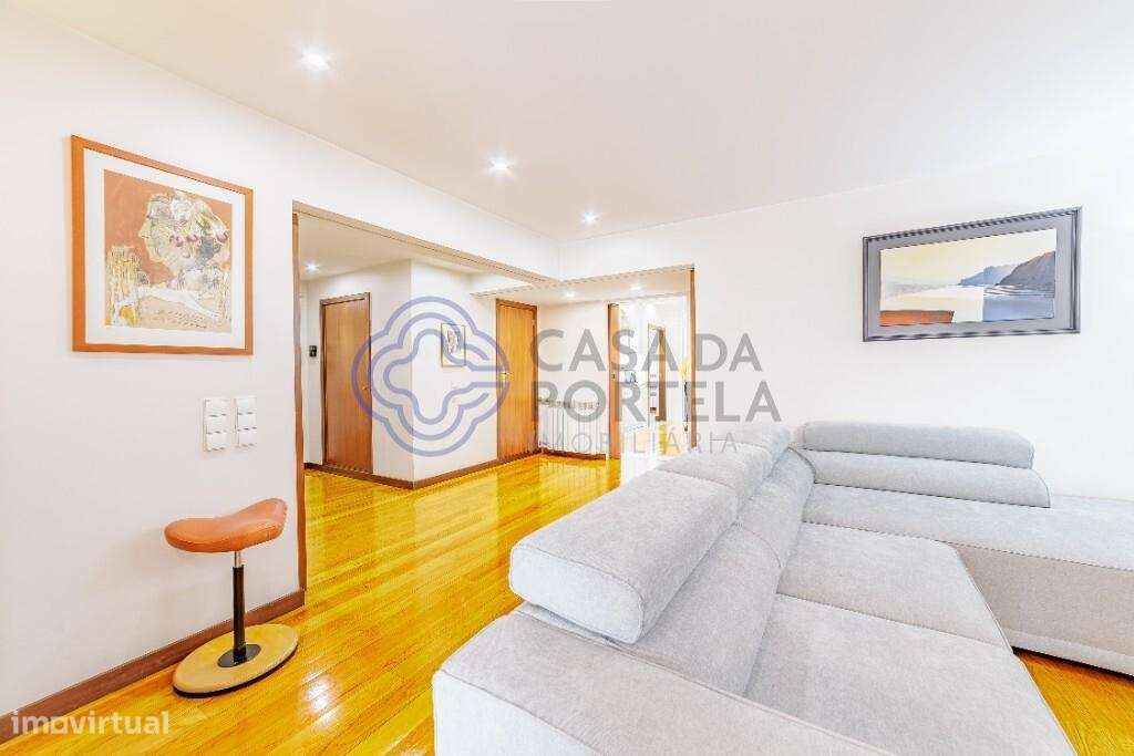 Apartamento T5 – Construção Ferreira dos Santos – Av. Fernão de Magalh - Grande imagem: 5/58