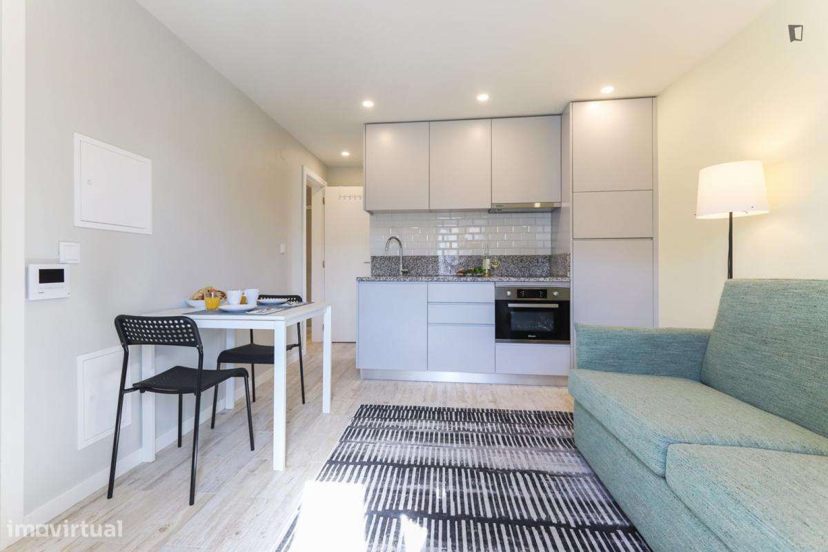 Estúdio - localizado em Ajuda Lisbon - Grande imagem: 5/9