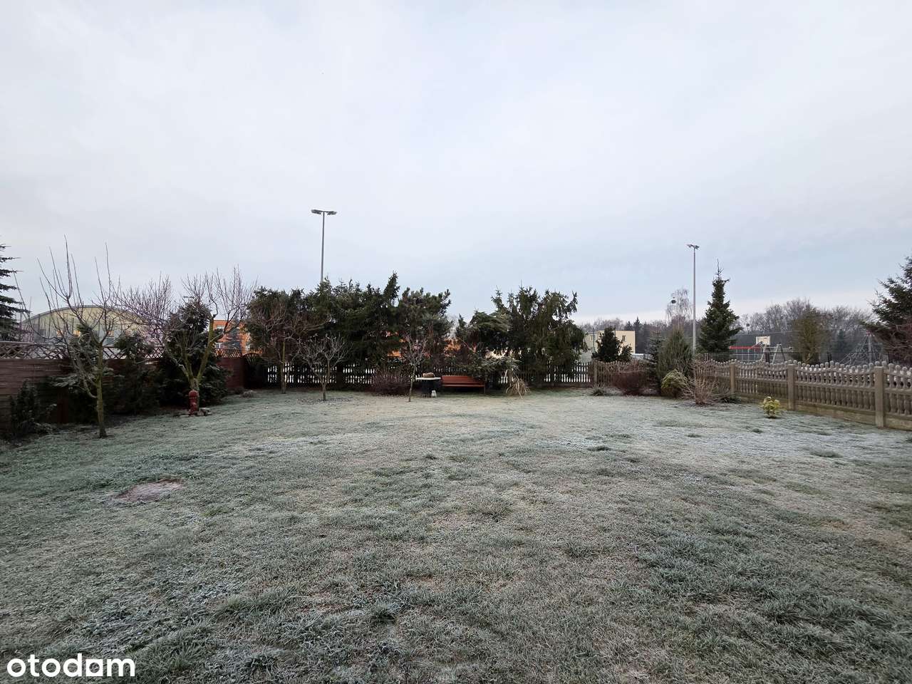 DOM Z POTENCJAŁEM | 2 NIEZALEŻNE MIESZKANIA | DUŻA DZIAŁKA 885 m² - Pełny obrazek: 4/20