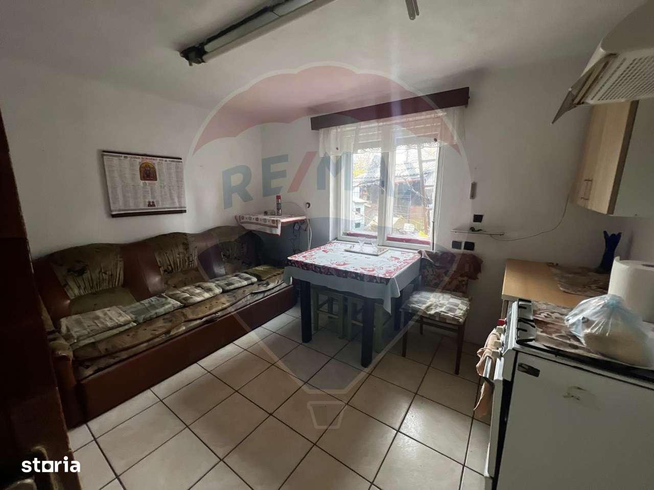 Casă cu centrala teren 1112 mp teren zona Gai-0