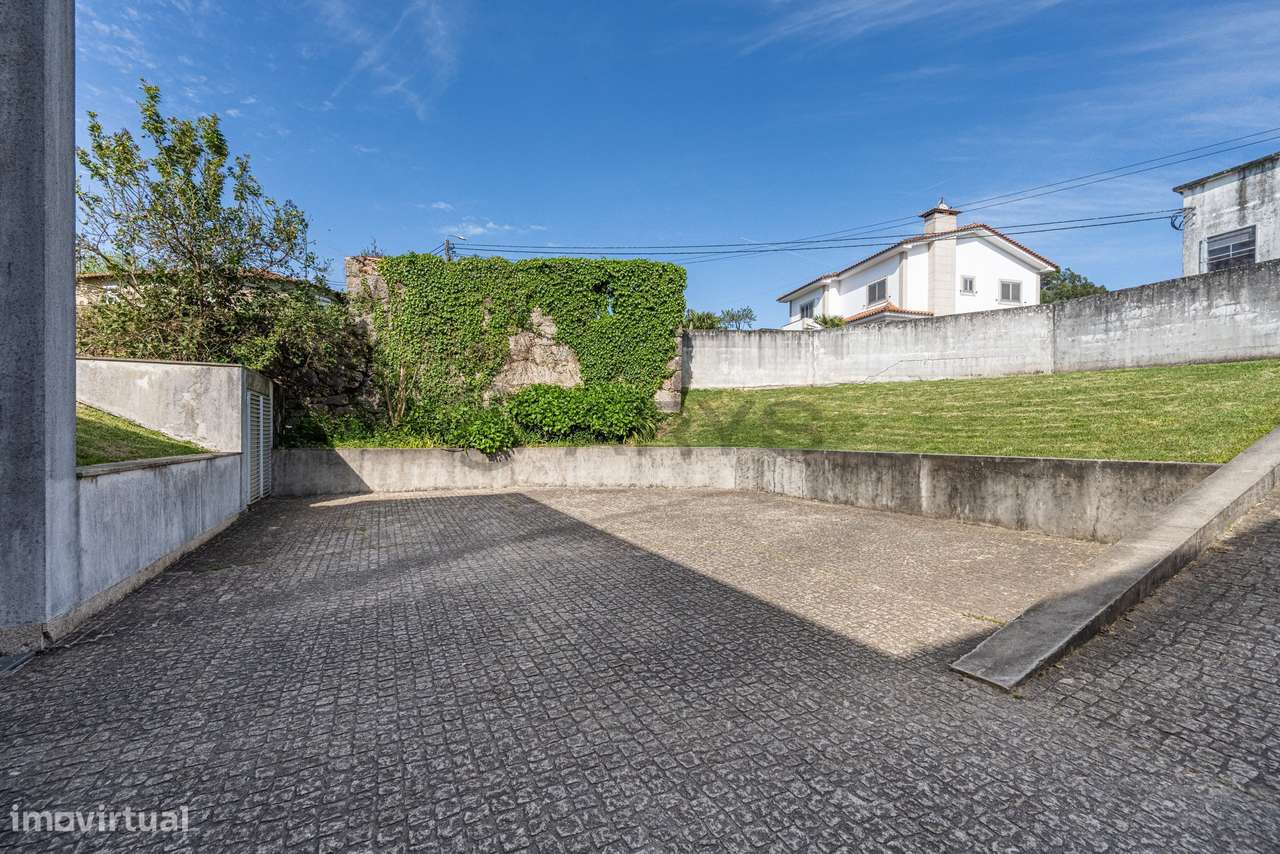 Moradia em Trandeiras, Braga-27