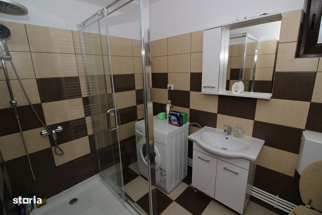 Schimb Casa Podis cu Ap 3 Camere In Bacau-13