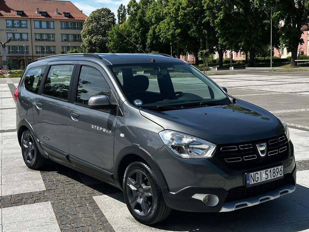 Dacia Lodgy TCe 115 Stepway 2017