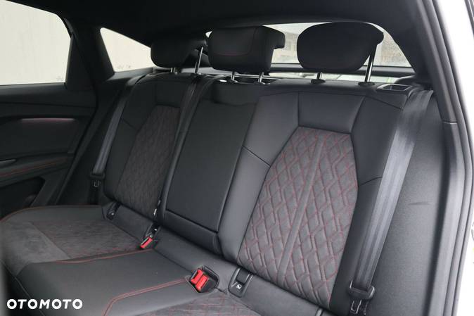 Audi Q4 Sportback - 24