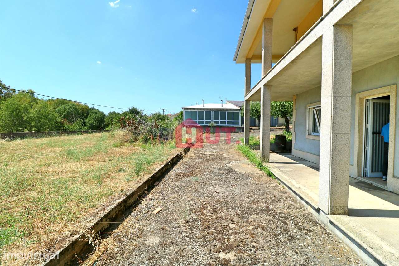 Moradia V4 c/ Piscina Bragança Oportunidade!!!-28