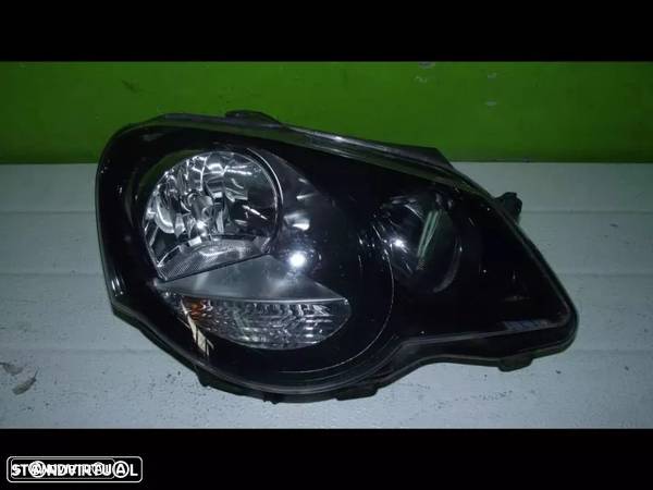 Farol Direito Volkswagen Polo - 2005 / 2009 - F916 - 1