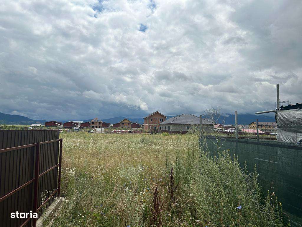 Teren de casa intravilan, zona Tarlungeni - Izvor! - Imagine principală: 4/13