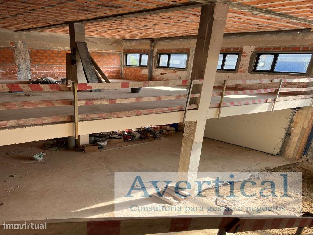 NOVO - Armazém c/ Escritório-10