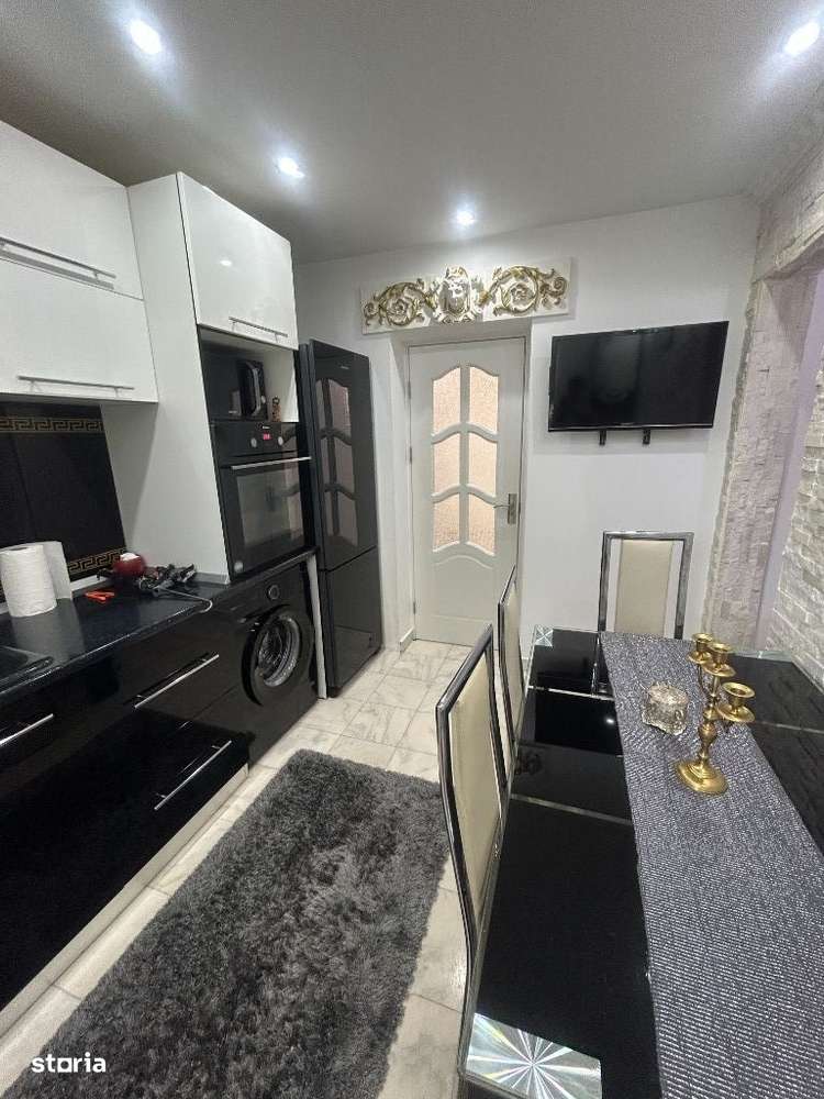 Vand apartament 2 camere - Imagine principală: 4/6