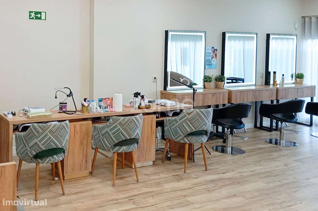 Trespasse de Salão de Beleza no Porto – Zona Central (Pereiro) - Grande imagem: 4/18