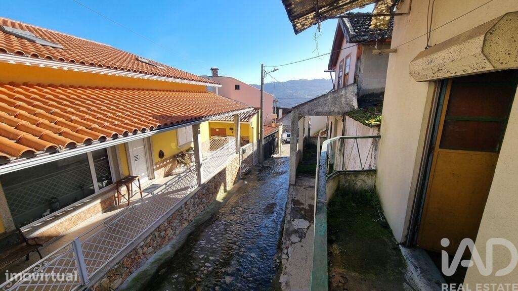 Moradia em banda T2 em Vale de Azares - Grande imagem: 5/18