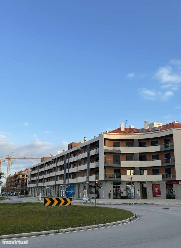 Apartamento na Urbanização Val’Flores - Pinhal Novo - Grande imagem: 2/29