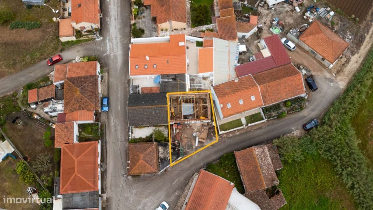 Moradia T3 em Construção- Zona Oeste-10