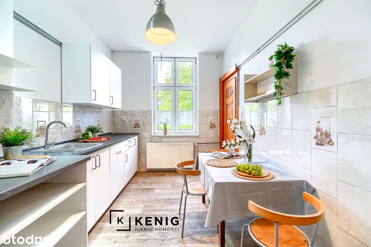 Duże bezczynszowe mieszkanie w kameralnej kamienicy-11