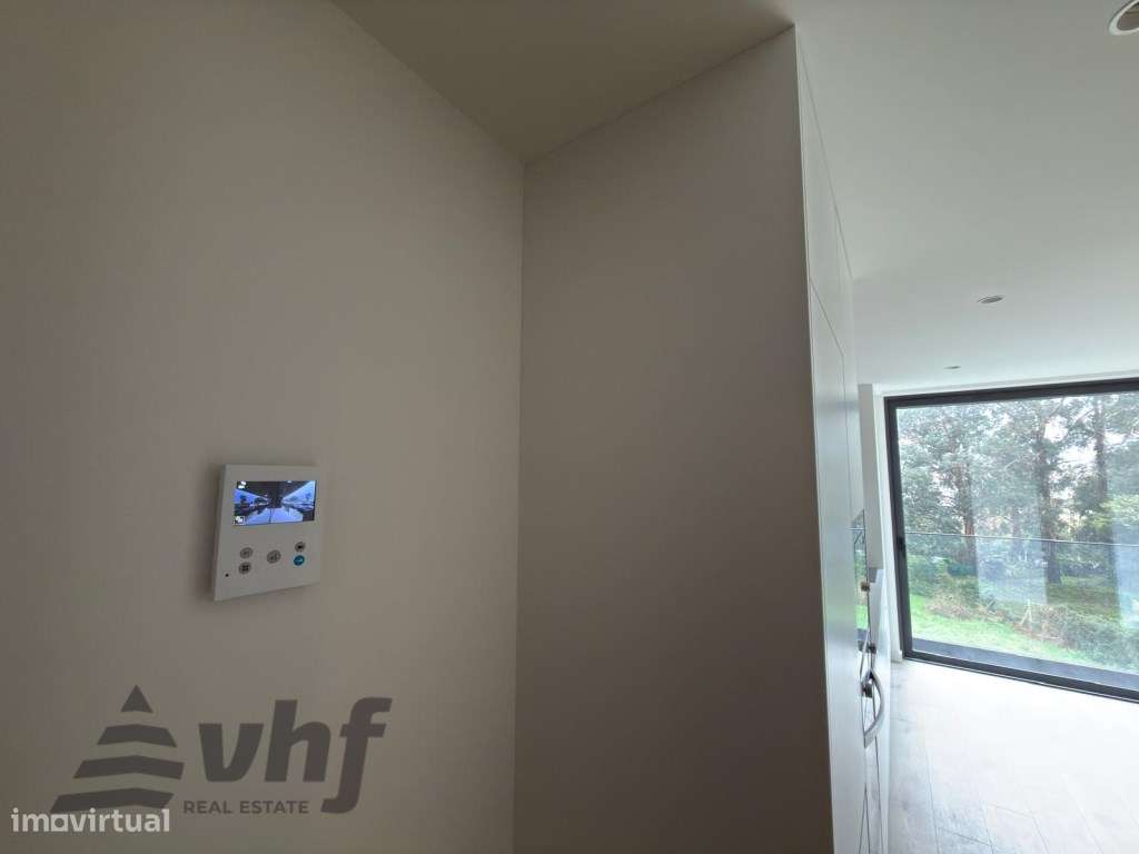 Estúdio Novo com Acabamentos Premium e Lugar de Garagem-8