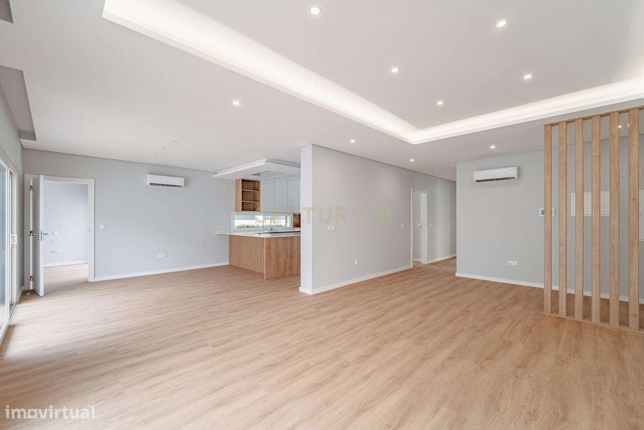 Moradia Nova térrea T3+1 em Fernão Ferro, Seixal-11