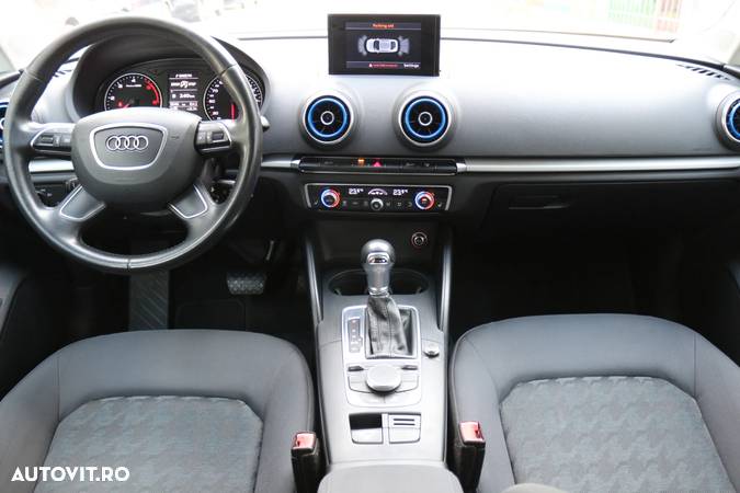 Audi A3 1.6 TDI clean Stronic Attraction - 3