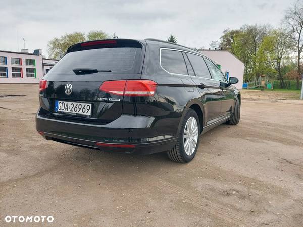 Volkswagen Passat 2.0 TDI BMT Comfortline DSG - 11