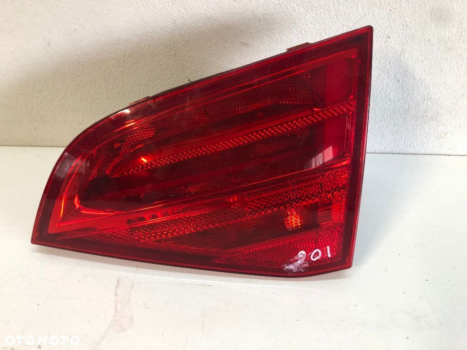 AUDI A4 B8  KOMBI LAMPA PRAWA TYLNA 8K9945094 - 1