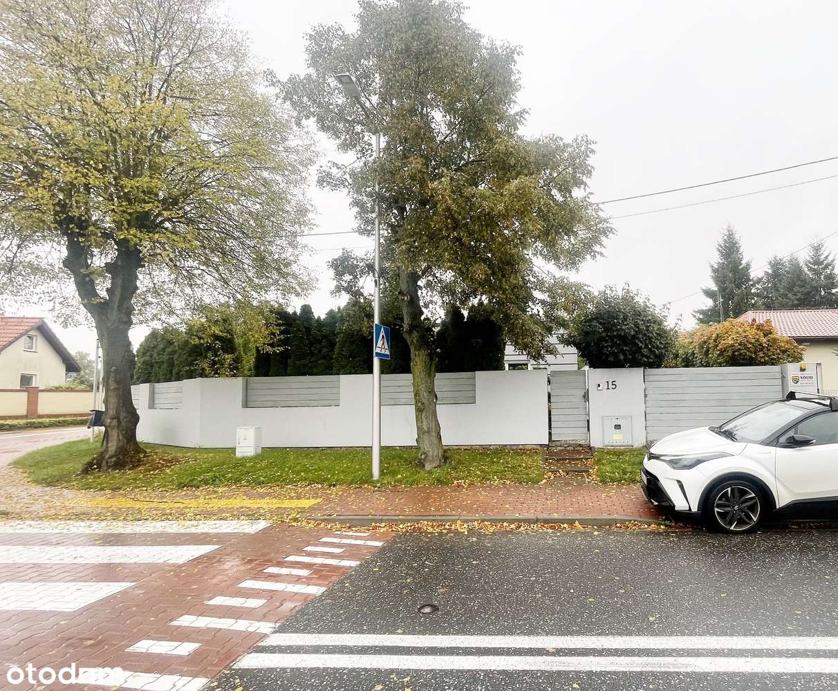 Parterowy dom wolnostojący z garażem do zamieszkania-2