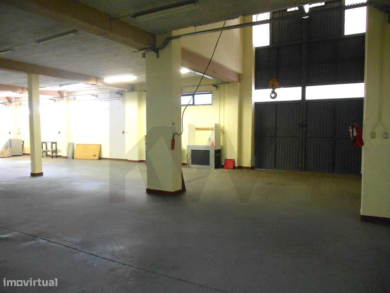 PARQUE  INDÚSTRIAL,  ESCRITÓRIOS e ARMAZÉNS em CONDOMINÍO FECHADO  Pri-38