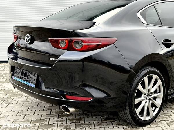 Mazda 3 FASTBACK SKYACTIV-X 2.0 M-Hybrid SELECTION - 20