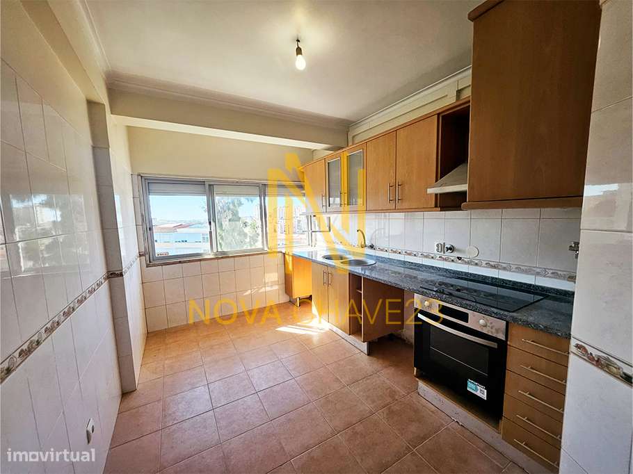 Apartamento T2 no Pendão-3