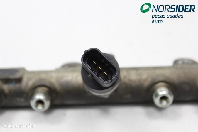 Regua / rampa de injectores Fiat Punto Van|00-03 - 7