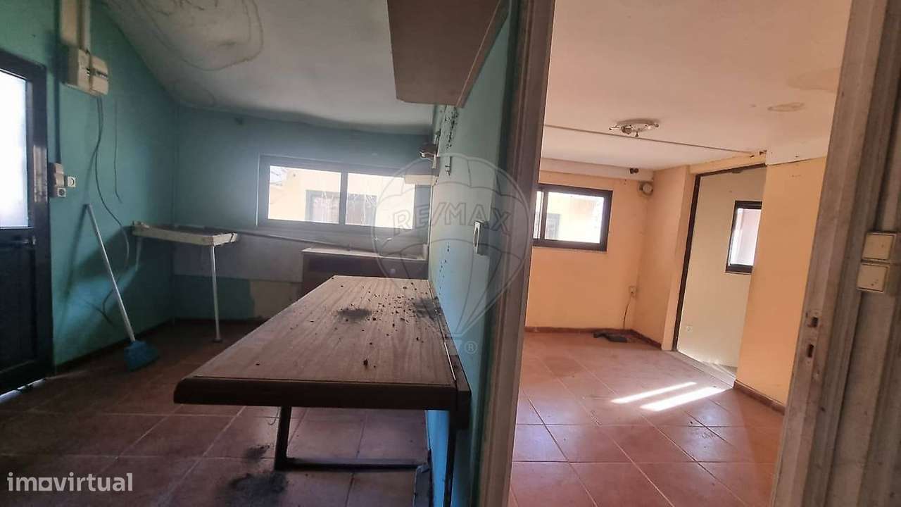 Moradia T2 para venda-17