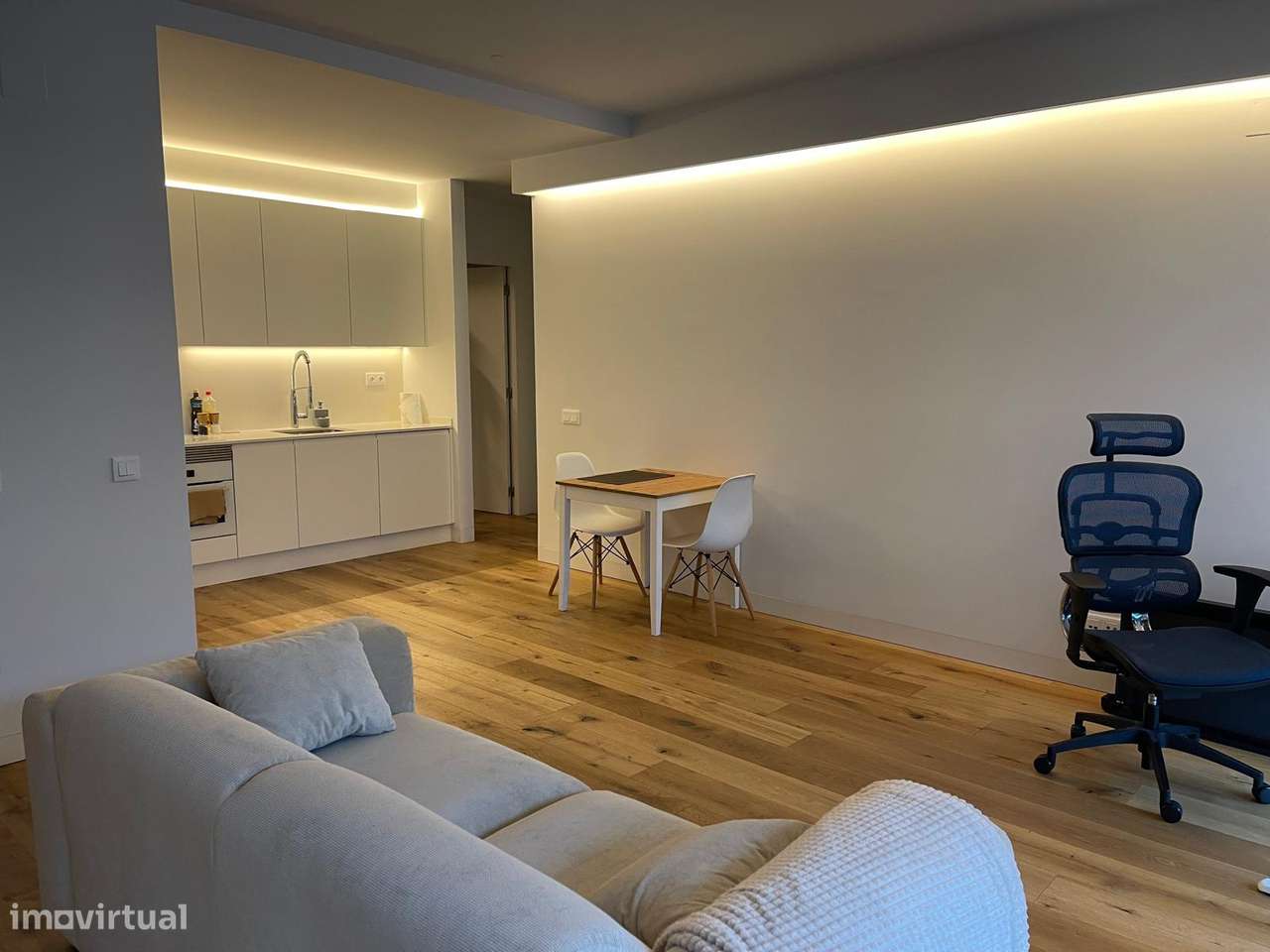 T2 com 2 Suítes no Saldanha - Grande imagem: 3/13