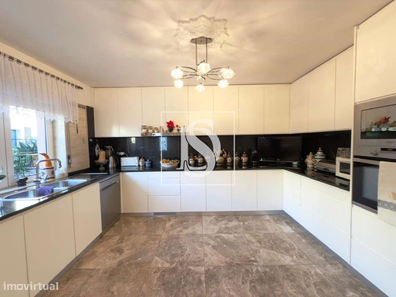 Moradia T7 com escritório-19