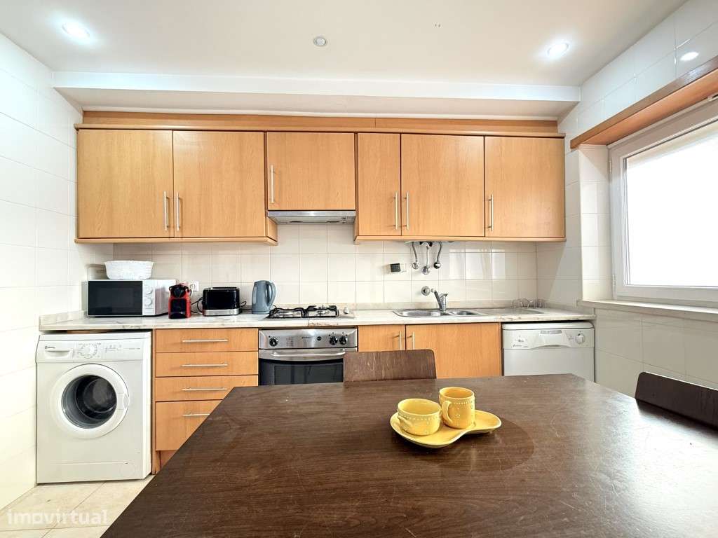 T3 com Terraço de 32 m², Garagem Dupla e Piscina a 300 m da Praia -...-6