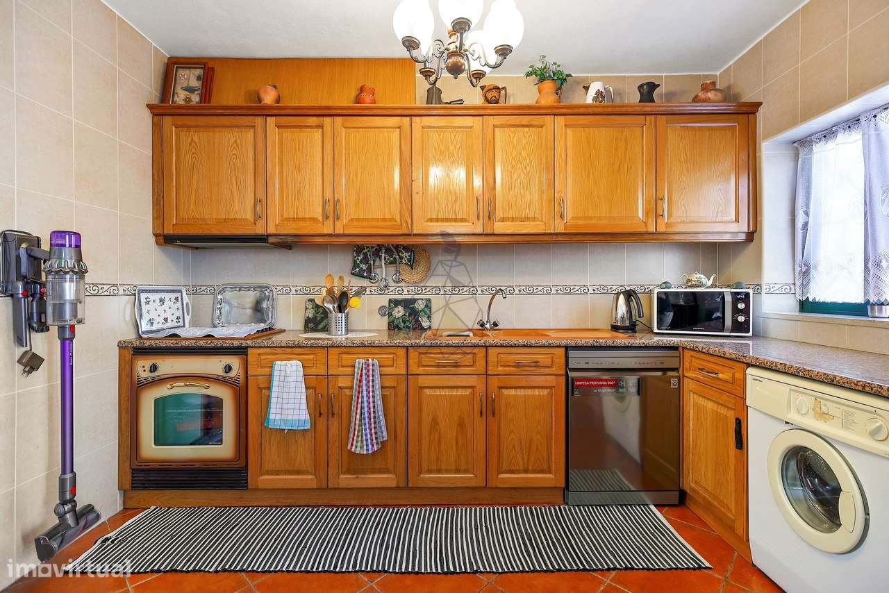 Moradia Térrea com 4 Quartos e Garagem - Portimão - Grande imagem: 3/40