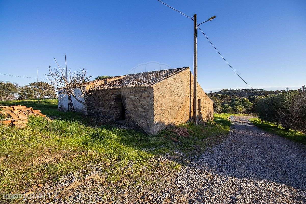 Moradia T2 para venda-8