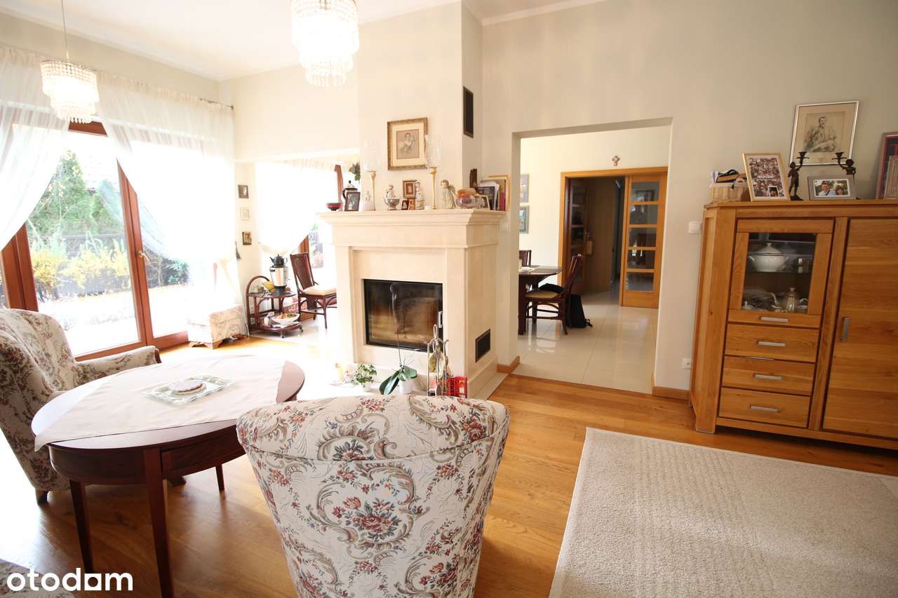 Strzeszyn Willa 400m2, nowoczesna i klasyczna.-7