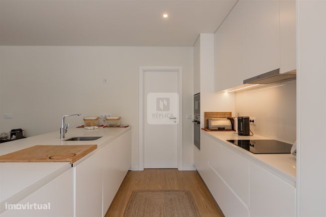 Moradia T3, com jardim e piscina-19