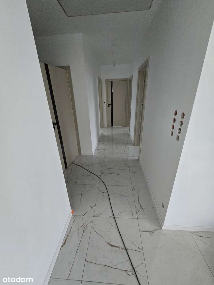 NOWY DOM WOLNOSTOJĄCY, WYKOŃCZONY-12