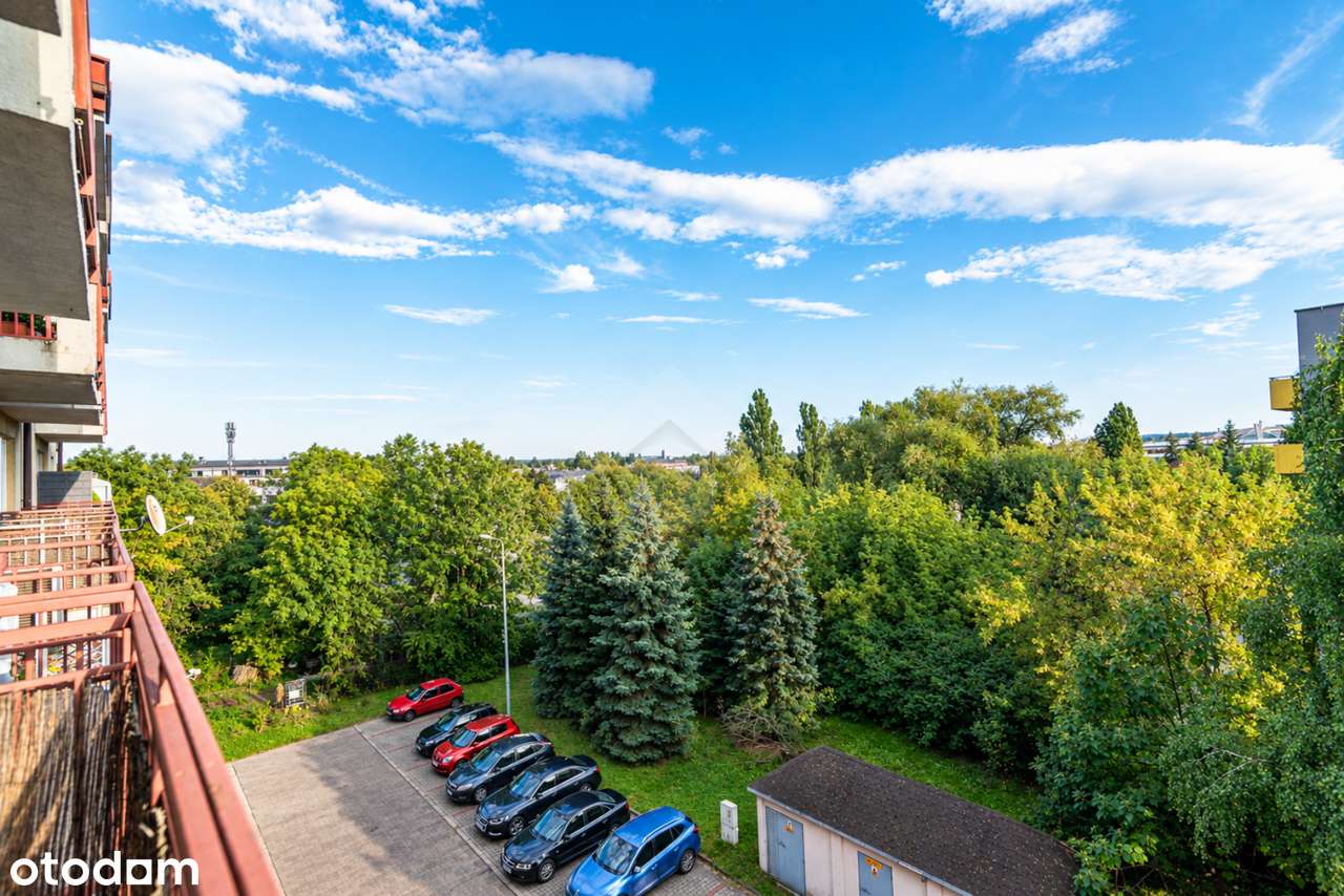 | 1 pokój | osobna kuchnia | 38 m² | piwnica | zamknięte osiedle |-12