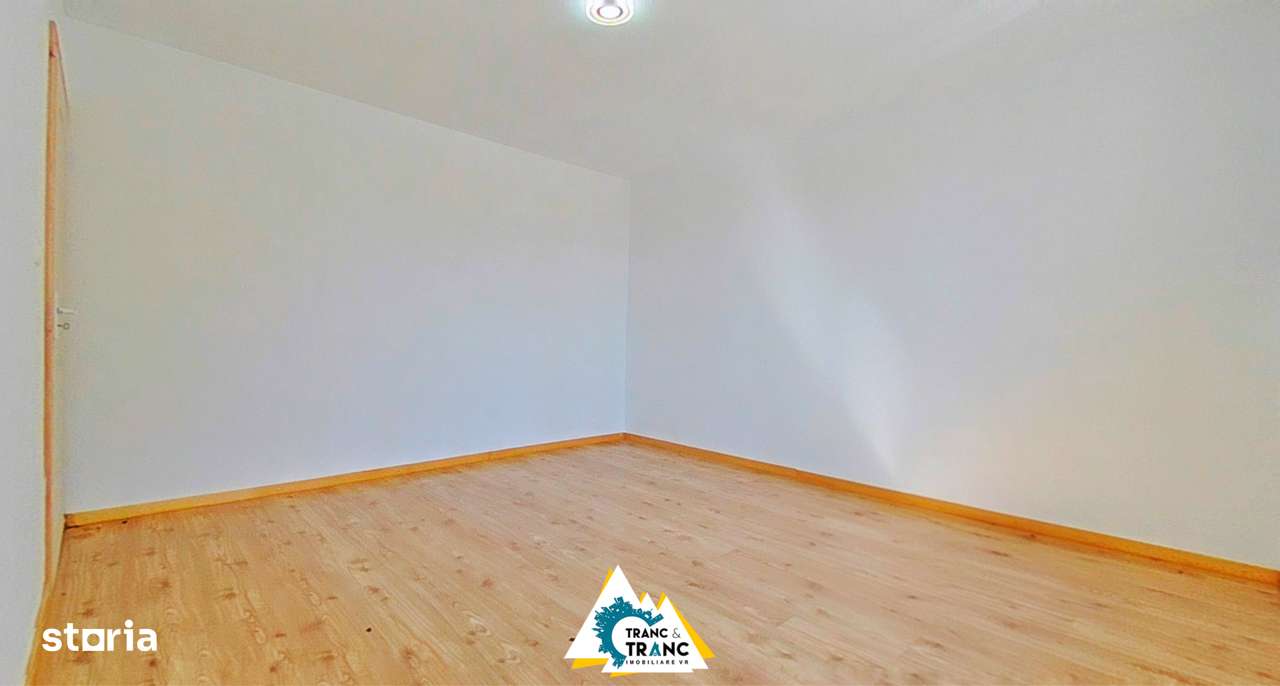 Casă nouă cu 6 camere de vânzare în Sânleani - Imagine principală: 4/12