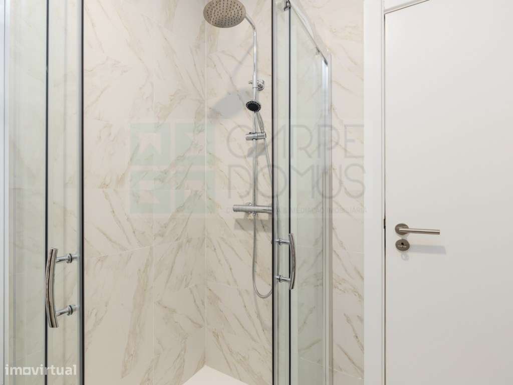 Apartamento T3 Totalmente remodelado, em Benfica - Lisboa-14