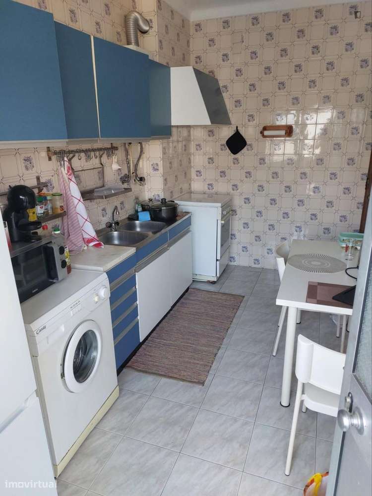 Quarto - localizado em Setubal - Grande imagem: 5/7