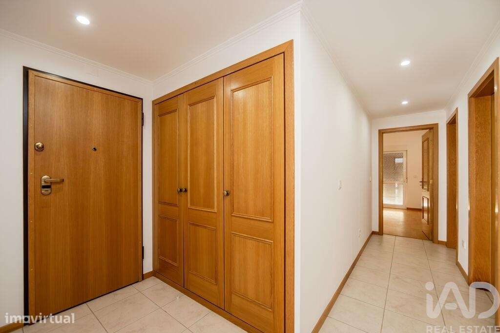 Apartamento T2 em Setúbal (São Sebastião) de 78,00 m2 - Grande imagem: 2/11