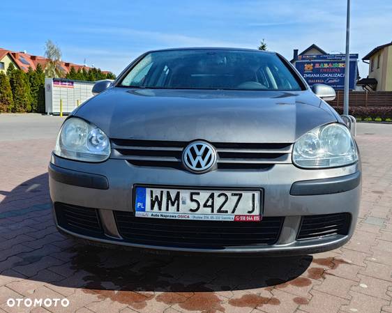 Volkswagen Golf V 1.9 TDI Comfortline - 1