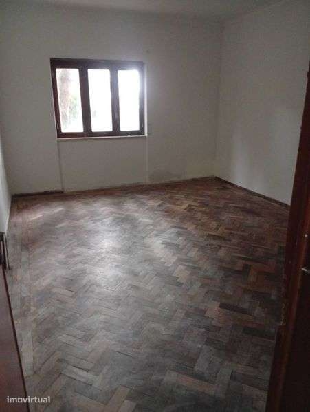 Casa com despesas incluídas - Grande imagem: 4/12