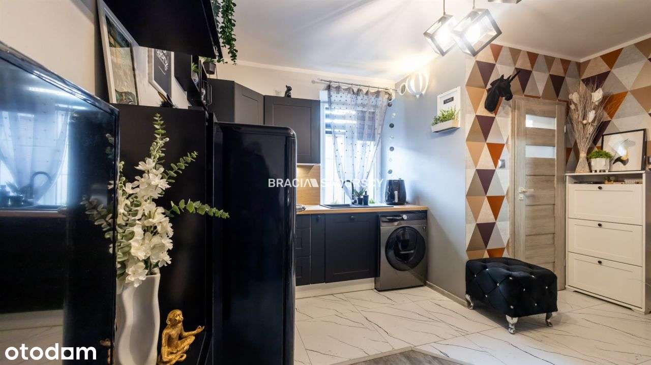 Tauron Arena, tramwaj, kawalerka do wejścia-16