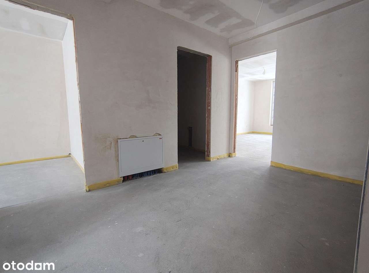 Szeregówka w świetnej lokalizacji-13